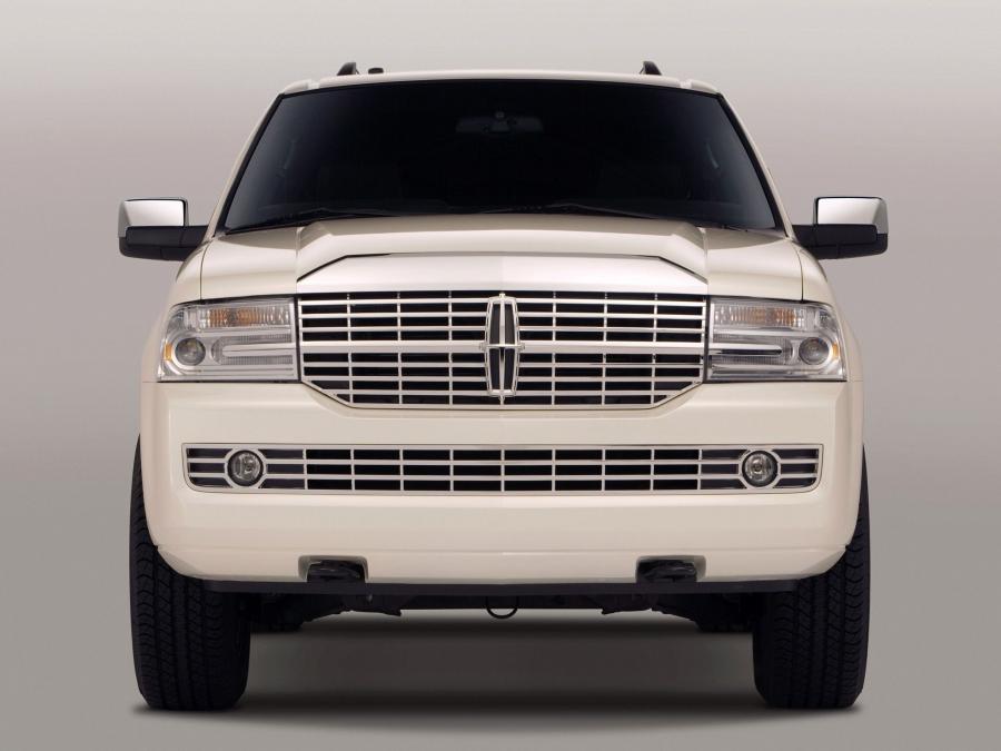  Lincoln Navigator L 2006 года  (фото 11 из 50)